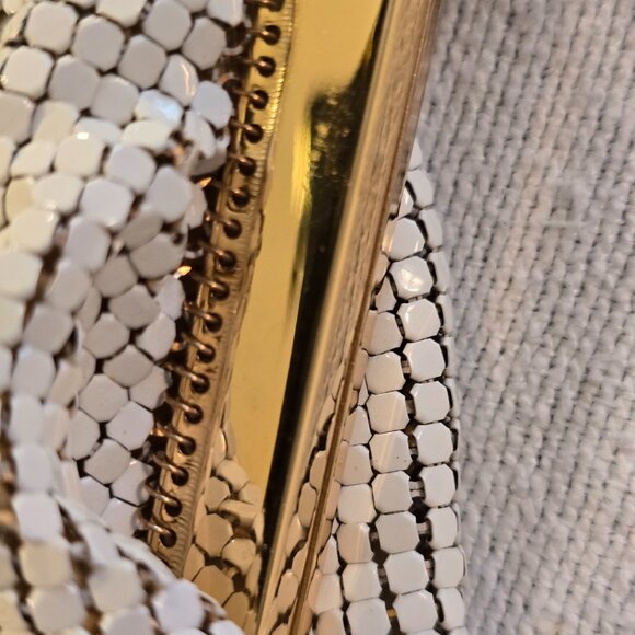 Whiting & Davis Co Mesh White Metal Gold Silver Hand Bag Purse Clutch EUC PRETTY
